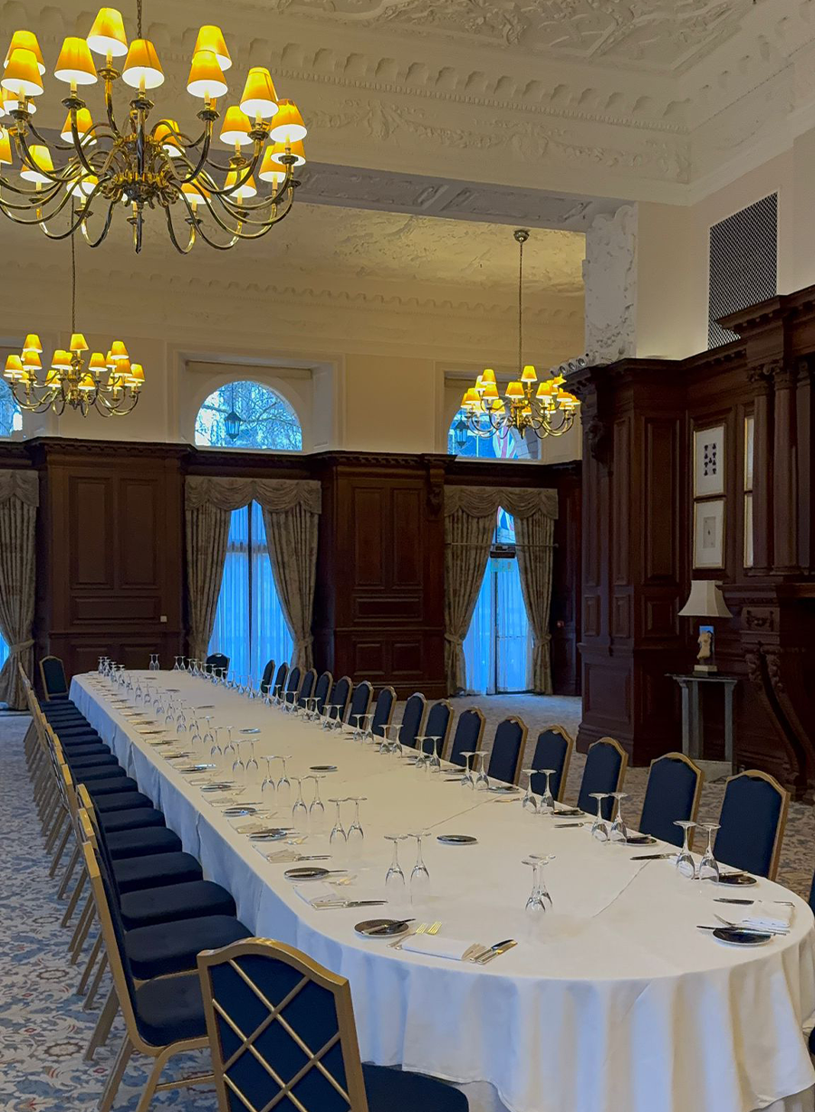 LANDMARK_6 RESIZE Curry's 2