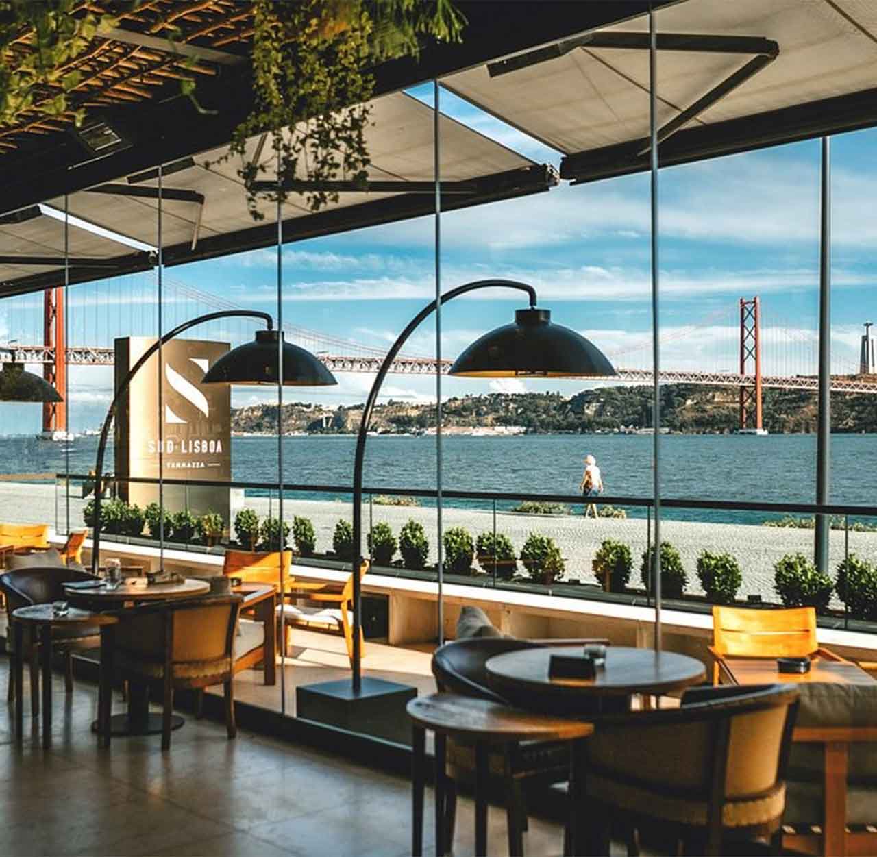 PHOTO_4 EMIS-EXPO-REGISTRATION-TABLE